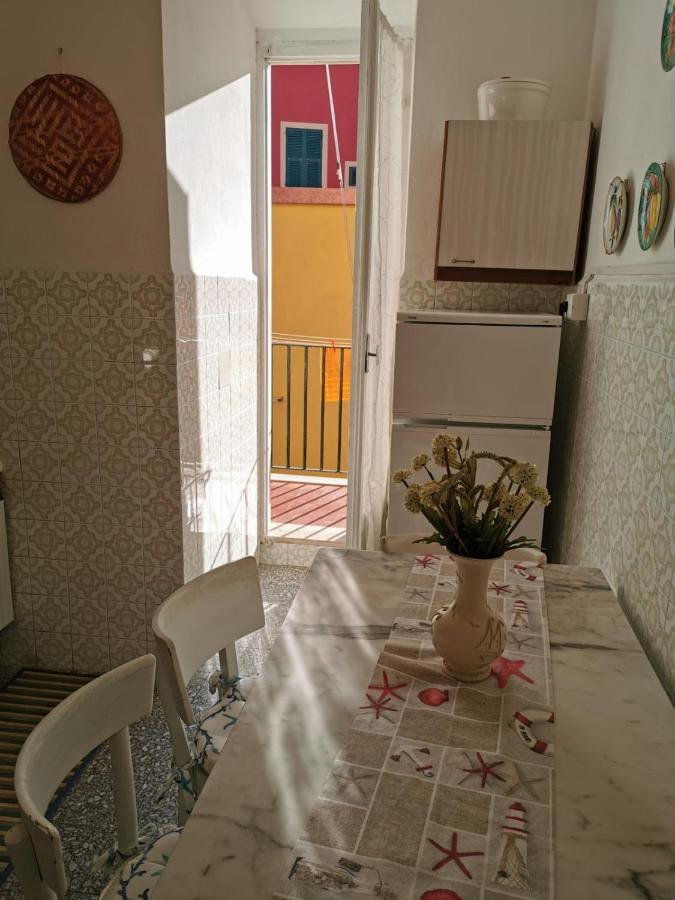 Ferienwohnung A Casa Di Alecarla Lerici Exterior foto